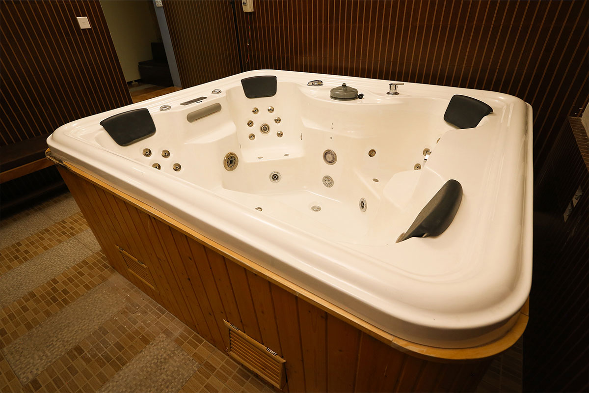 Jacuzzi