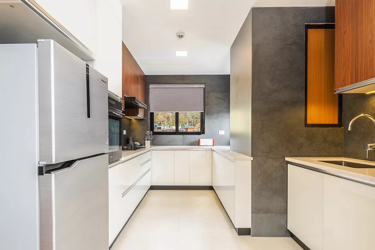 Executive Suite - Kitchen